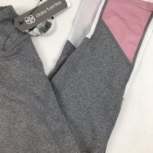 Daisy Fuentes NWT Gray and pink Legging size small